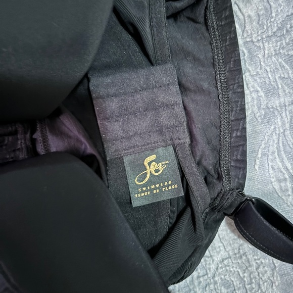 NWT Sea Swimwear brand size 40D black tankini top - Picture 3 of 5